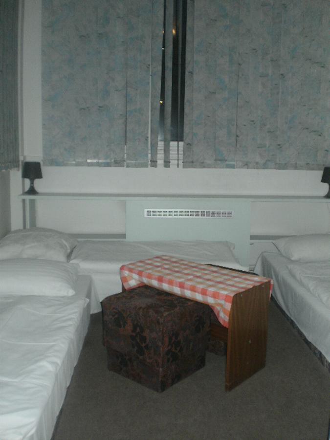Hotel Kacerov Praha Bagian luar foto