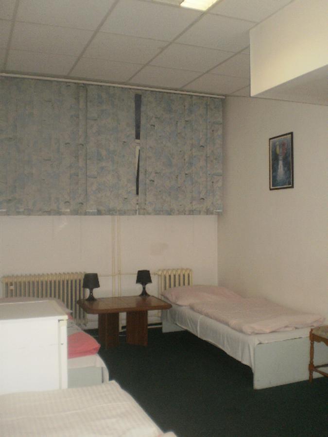 Hotel Kacerov Praha Bagian luar foto